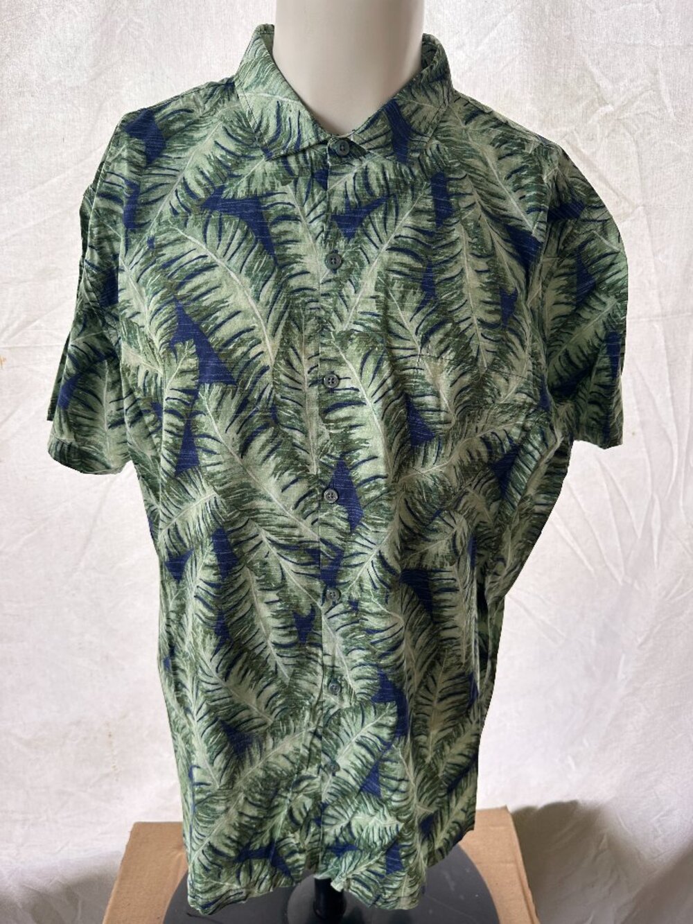 Tori Richard Men's Green Blue Floral Leaf Pattern Hawaiian Shirt Size 2XL Cotton - Picture 1 of 3